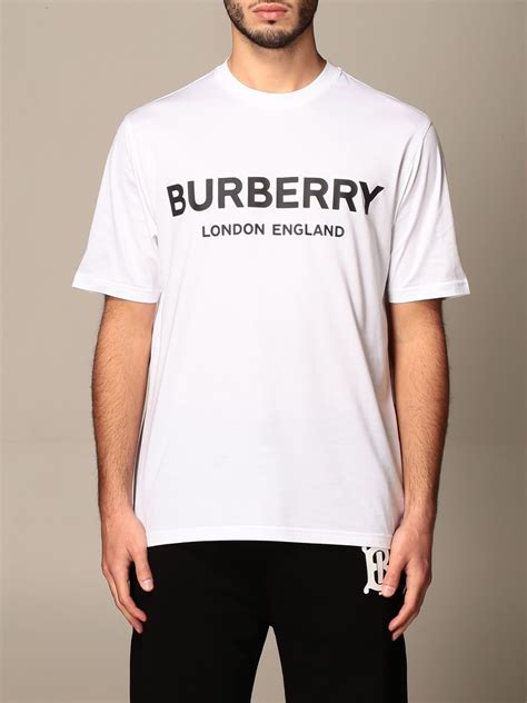 burberry t shirt cost